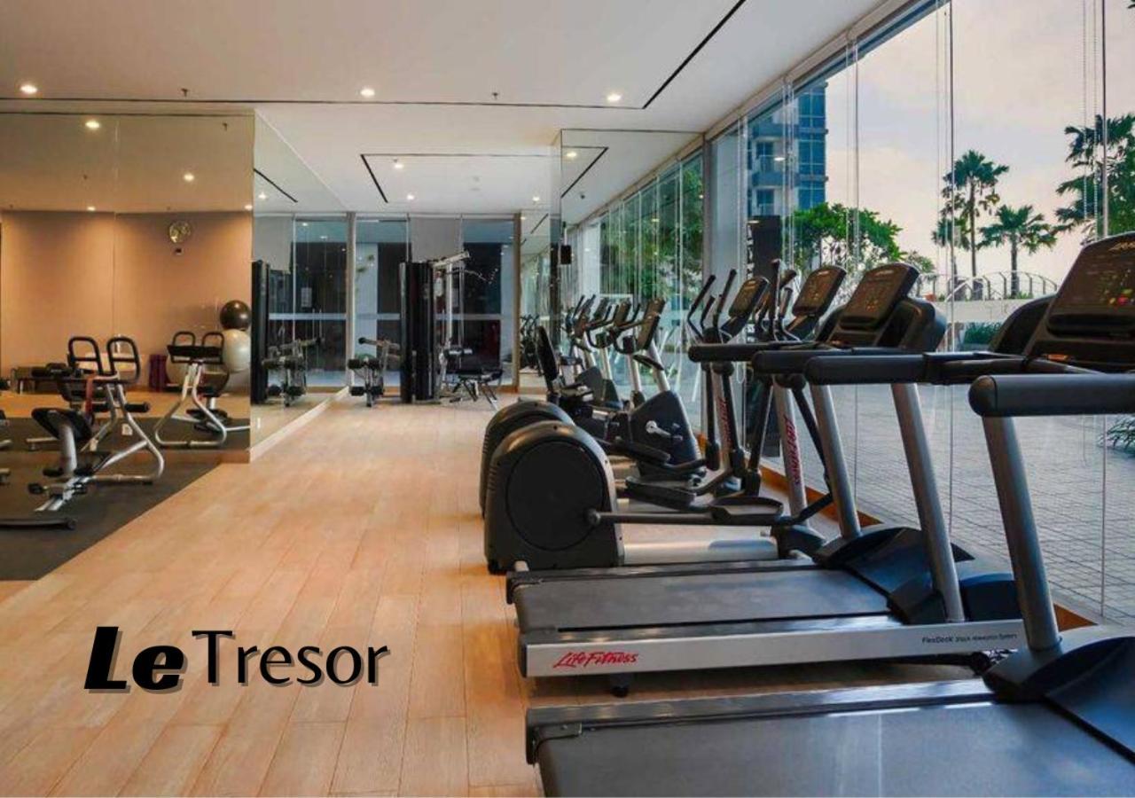 Le Tresor Benson At Supermal Pakuwon * Sorabaya