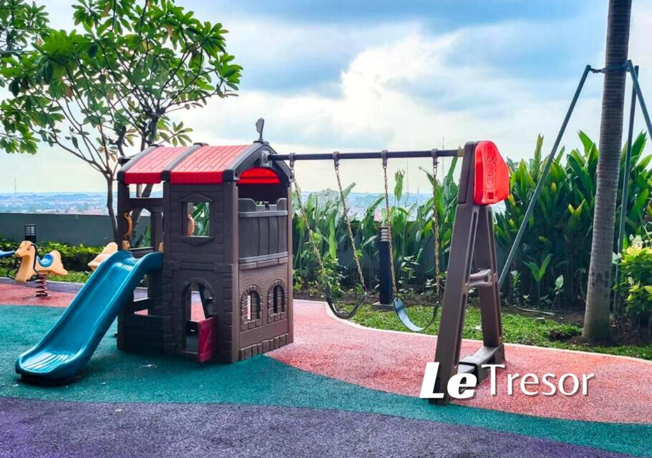 Le Tresor Benson At Supermal Pakuwon Appartement *